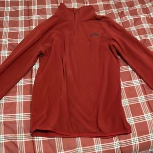 The North Face. Men’s Fleece Pullover w/ quarter zip.